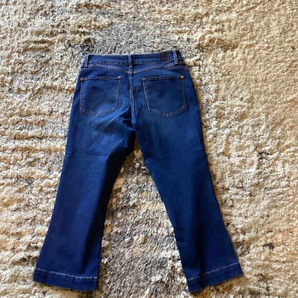 Ivanka Trump High Rise Crop Wide Leg Sculpting Jean Dark Wash Women’s Size 8 - Picture 6 of 8